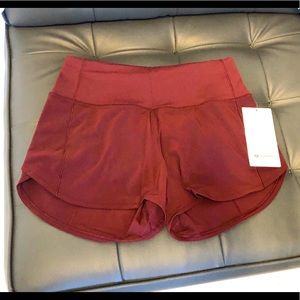 NWT Lululemon Speed Up HR Short 4” Lined, SZ 6